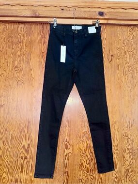 Topshop Joni Women's Skinny Jeans in Black